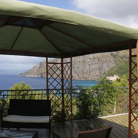 Torre Villa Acquafredda